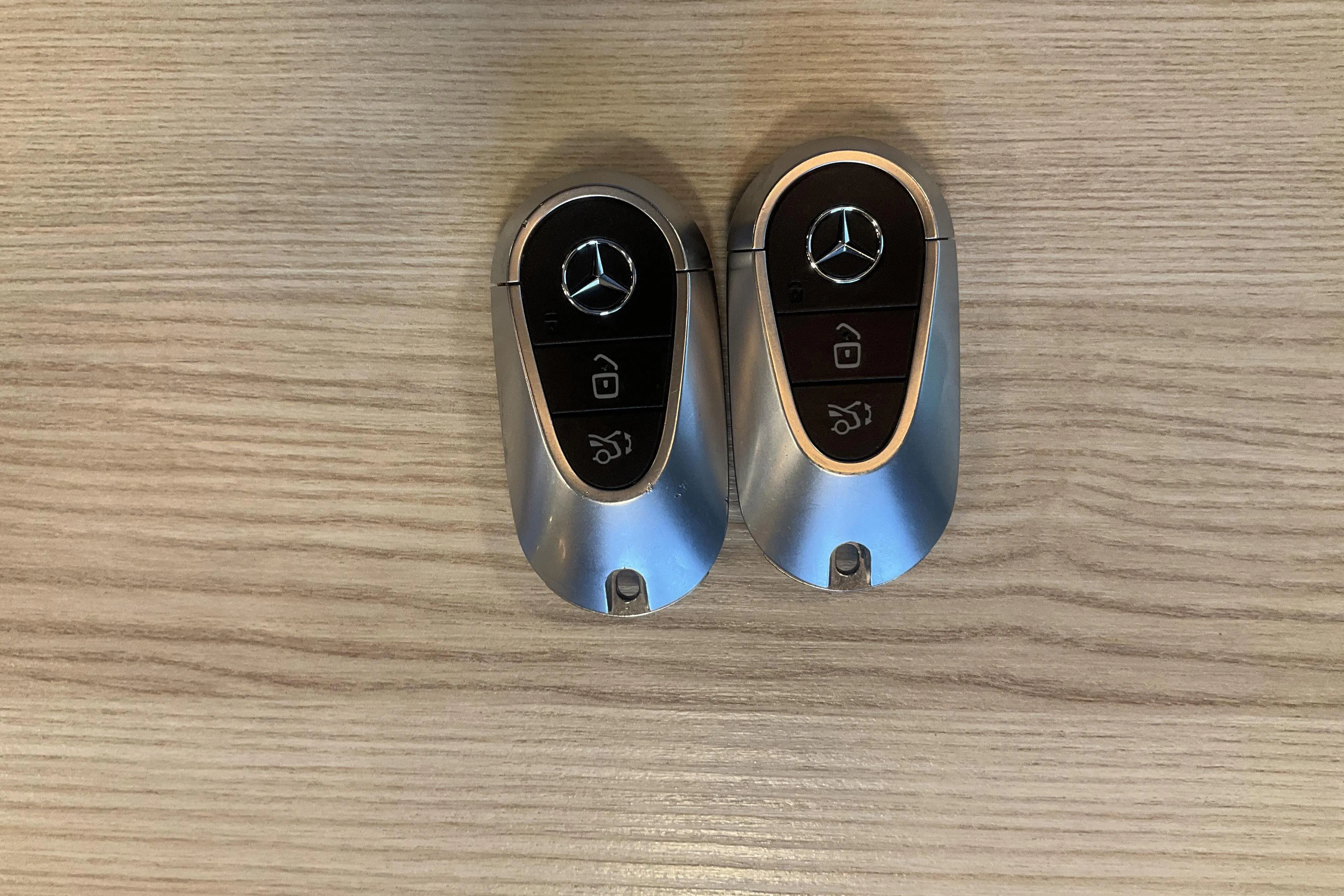 Presentation photo 18 of 18: Mercedes EQE 300 V295 (245hk) - 89 460 km - Automatic - gray - 2023