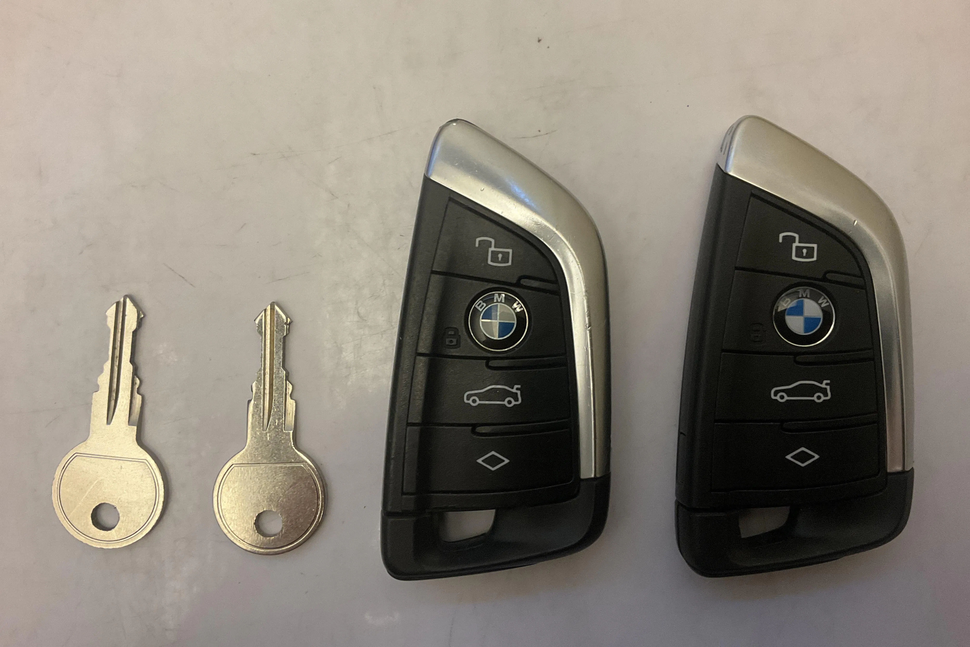 Presentation photo 24 of 24: BMW i4 eDrive40, G26 (340hk) - 14 911 Scandinavian mile - Automatic - black - 2024