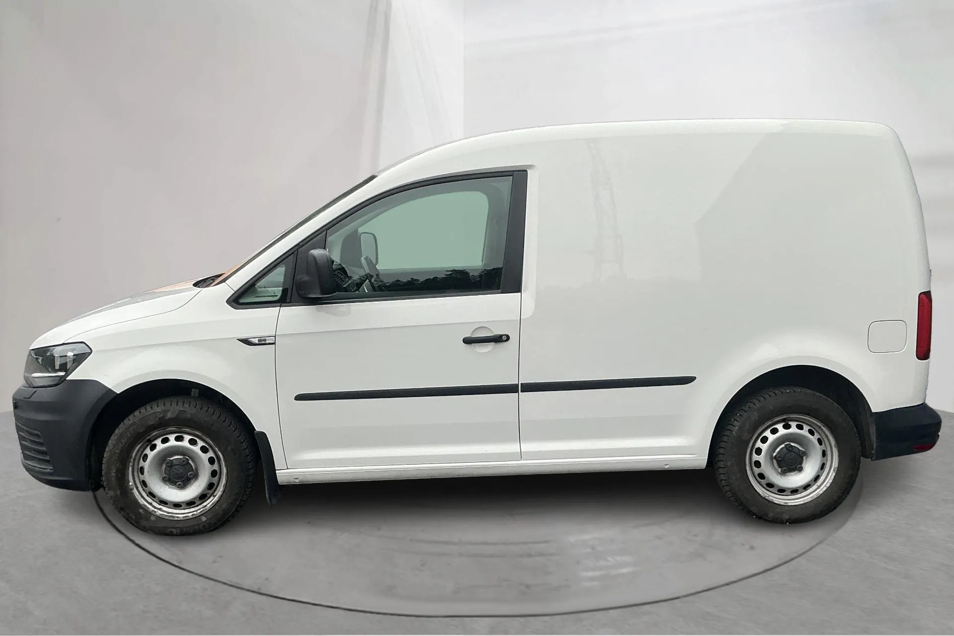 Presentationsfoto 2 av 14: VW Caddy 1.4 TGI Skåp (110hk) - 9 332 mil - Manuell - vit - 2018