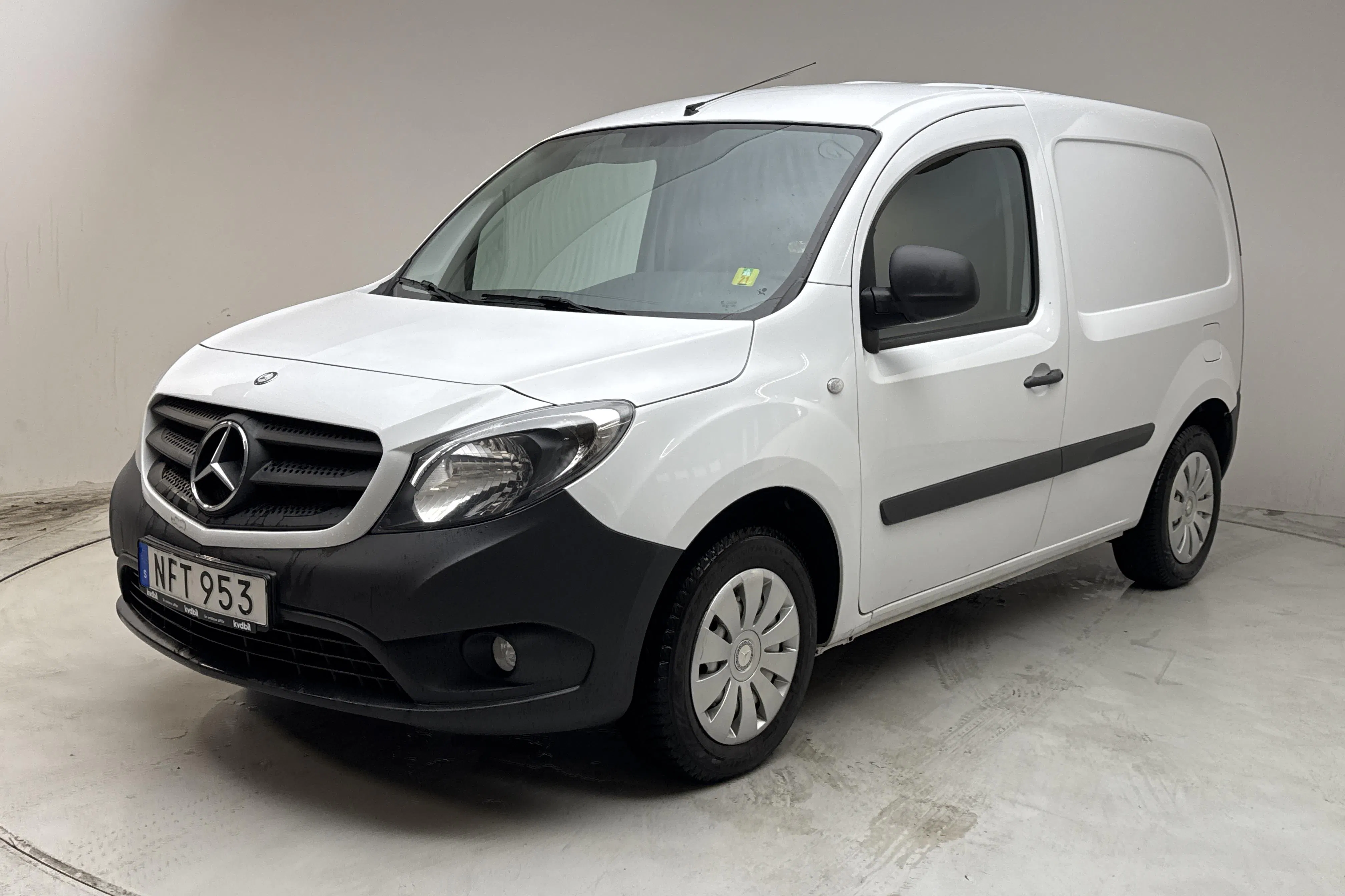 Presentationsfoto 1 av 11: Mercedes Citan 109 1.5 CDI (90hk) - 16 187 mil - Manuell - vit - 2019