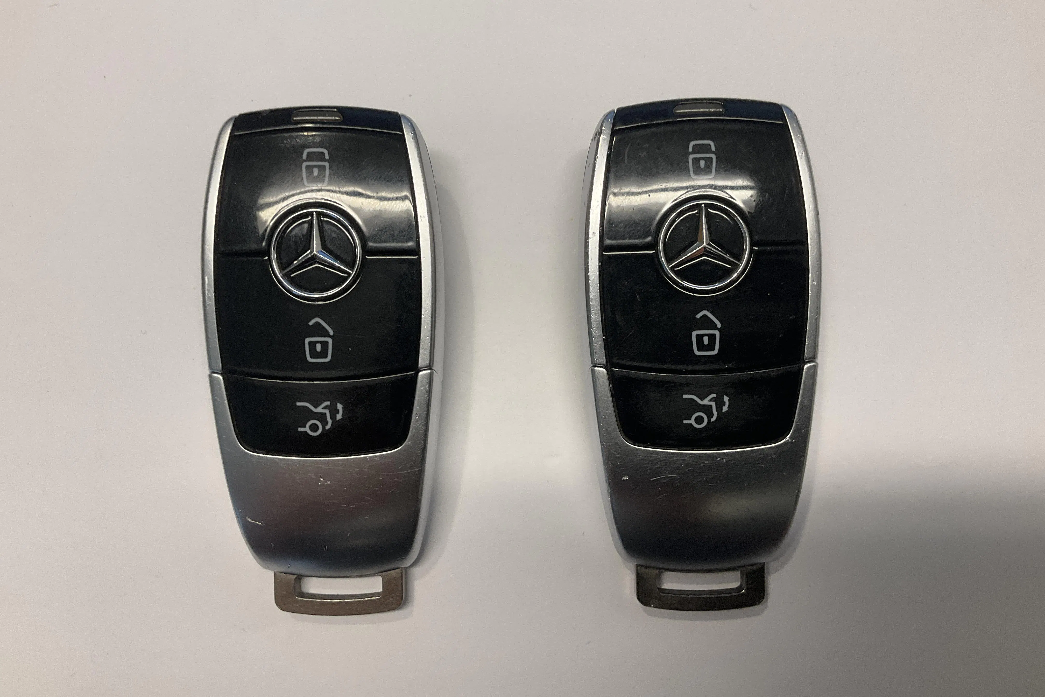 Presentation photo 16 of 16: Mercedes E 220 d Kombi S213 (194hk) - 211 600 km - Automatic - silver - 2018