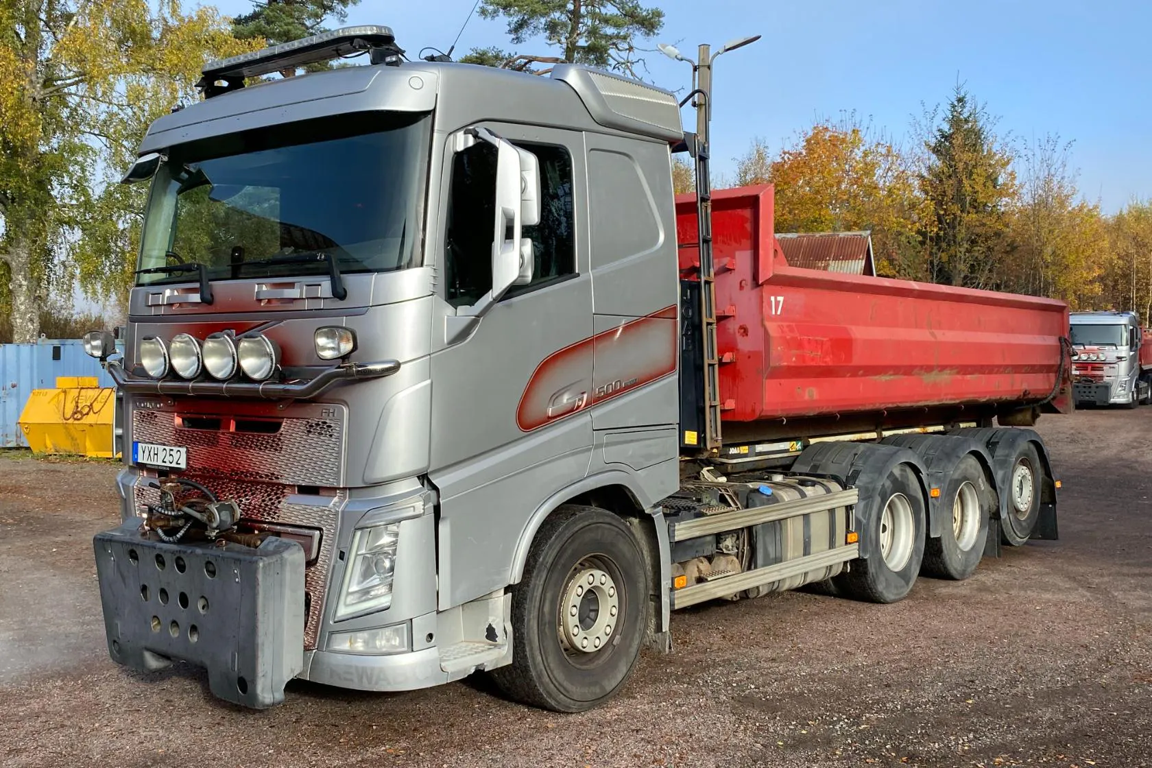 Presentation photo 1 of 90: VOLVO FH500 Plogutrustad - 539 112 km - Automatic - silver - 2017