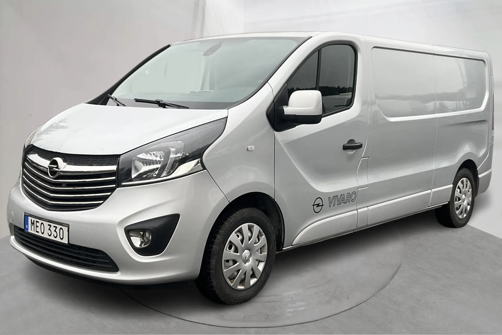 Presentationsfoto 1 av 14: Opel Vivaro 1.6 BITURBO (125hk) - 19 895 mil - Manuell - silver - 2019