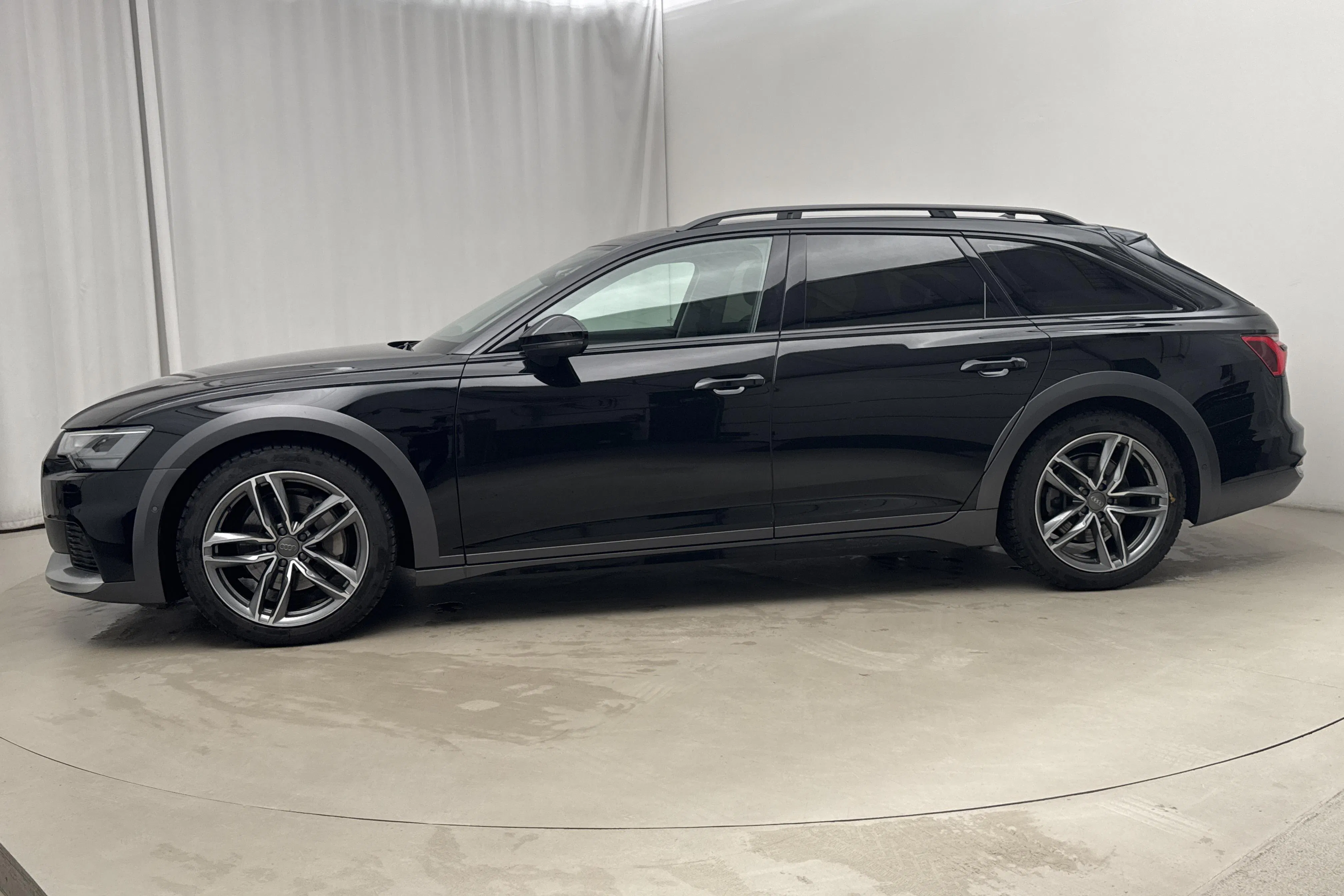 Presentation photo 2 of 18: Audi A6 Allroad 40 TDI quattro (204hk) - 56 690 km - Automatic - black - 2022