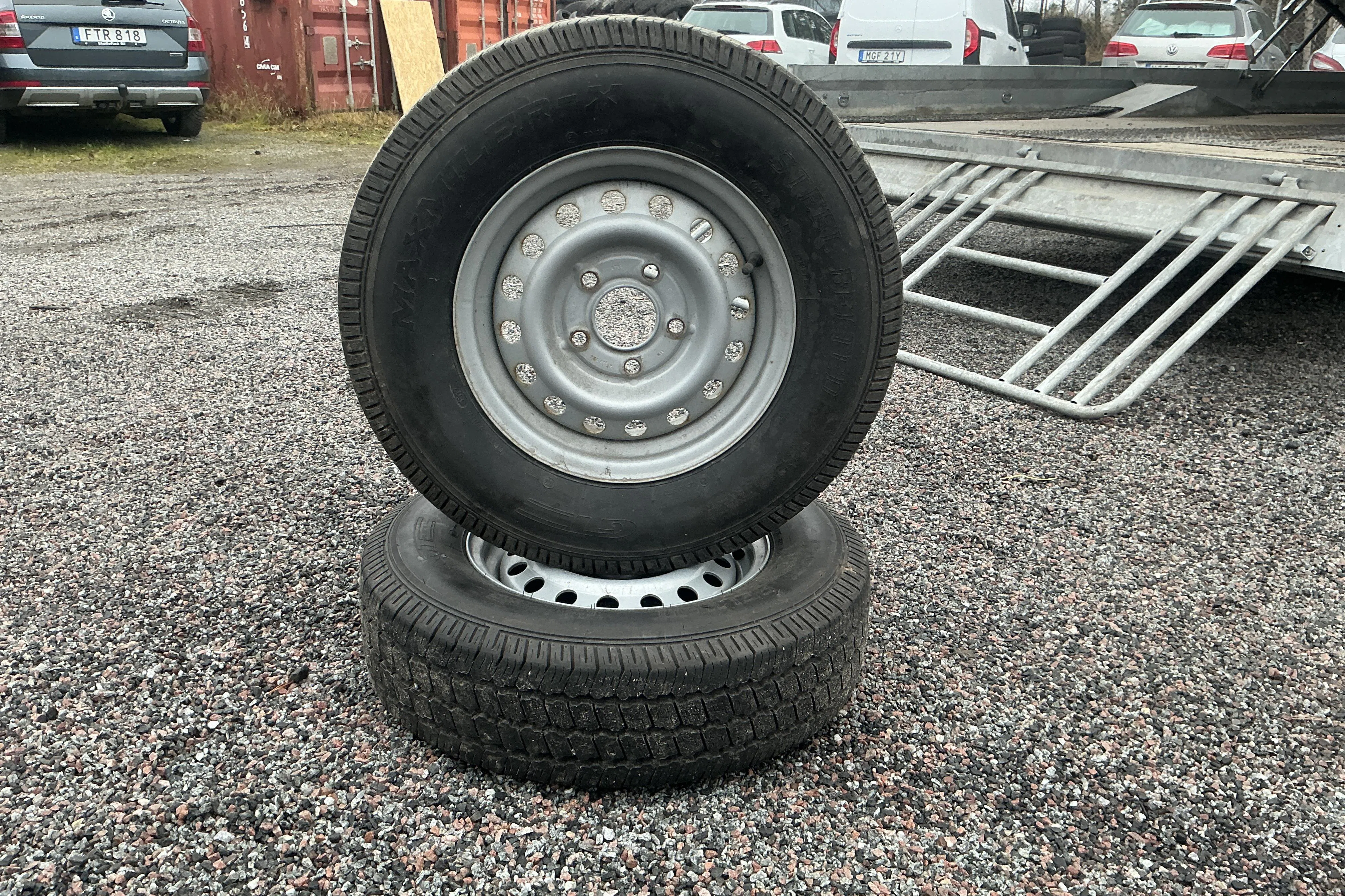 Presentationsfoto 12 av 12: FOGELSTA BZ1240 Kåpsläpvagn med tippfunktion - 0 km - 2017