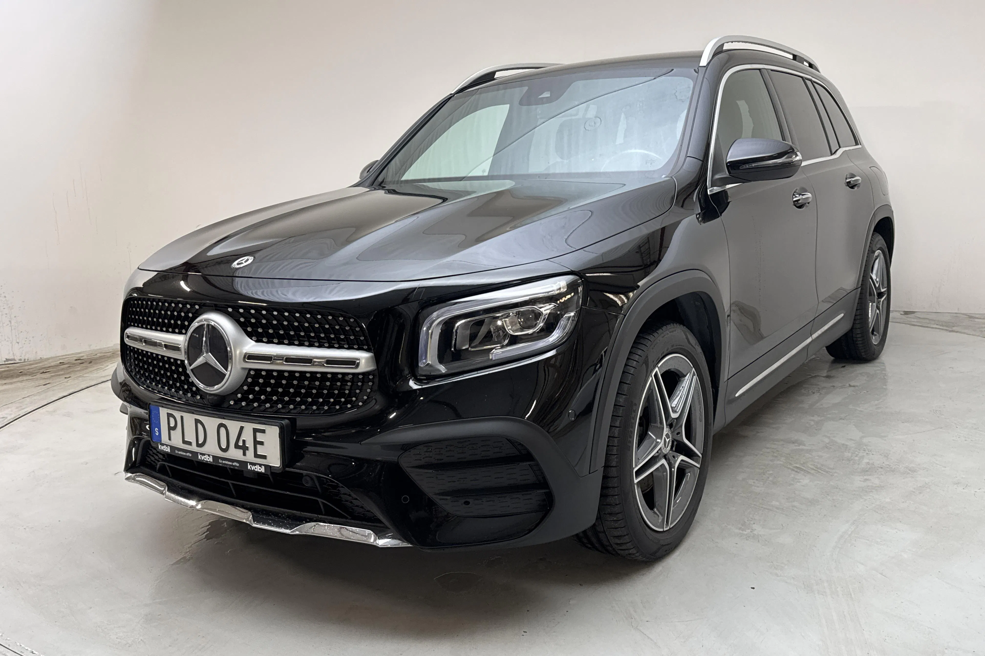 Presentation photo 1 of 22: Mercedes GLB 200 d 4MATIC X247 (150hk) - 111 360 km - Automatic - black - 2021