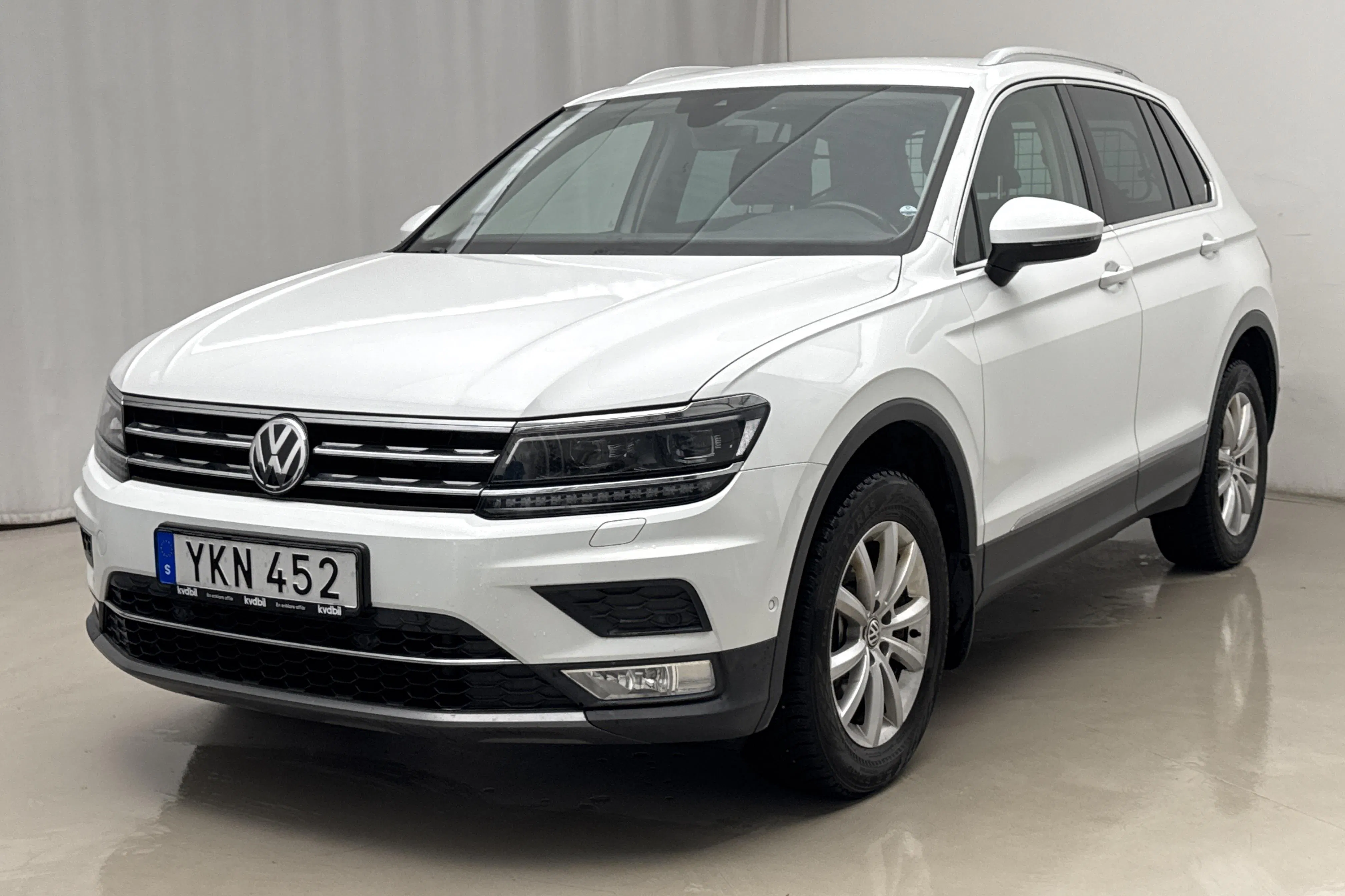 Presentation photo 1 of 18: VW Tiguan 2.0 TDI 4MOTION (190hk) - 141 340 km - Automatic - white - 2017