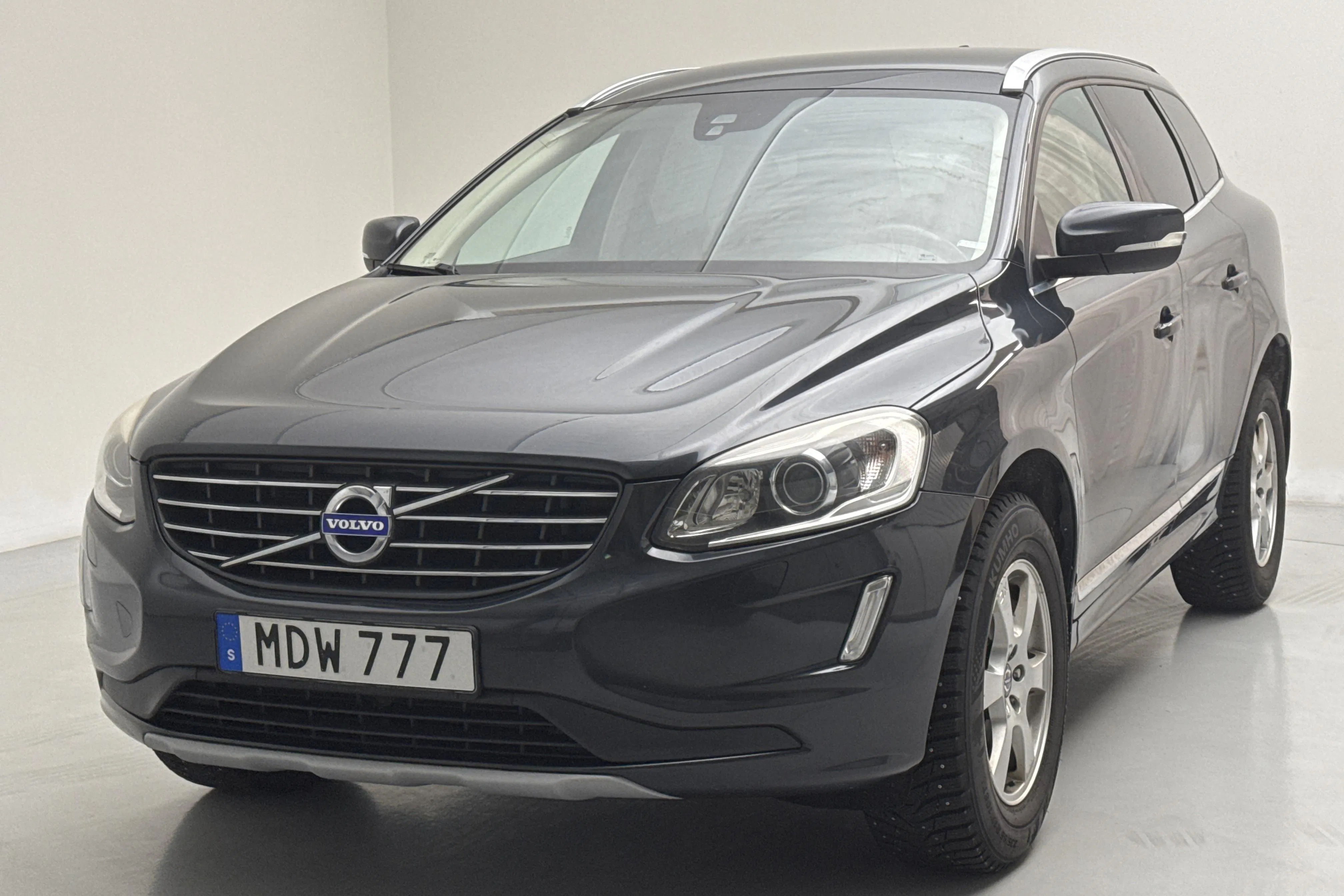 Presentation photo 1 of 15: Volvo XC60 D4 2WD (190hk) - 222 290 km - Automatic - gray - 2016