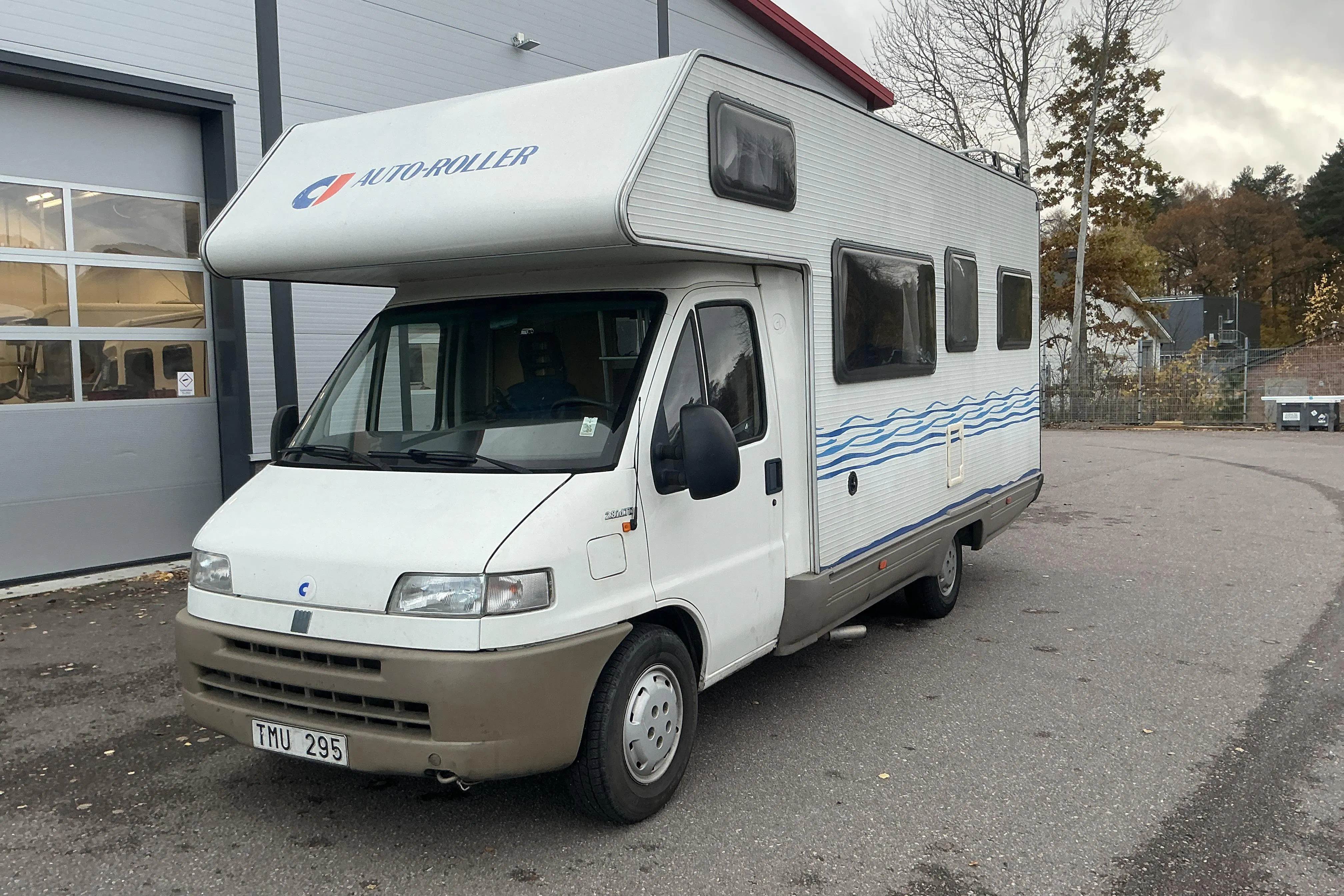 Presentationsfoto 1 av 35: FIAT Ci AUTO ROLLER Husbil - 15 890 mil - Manuell - vit - 2000