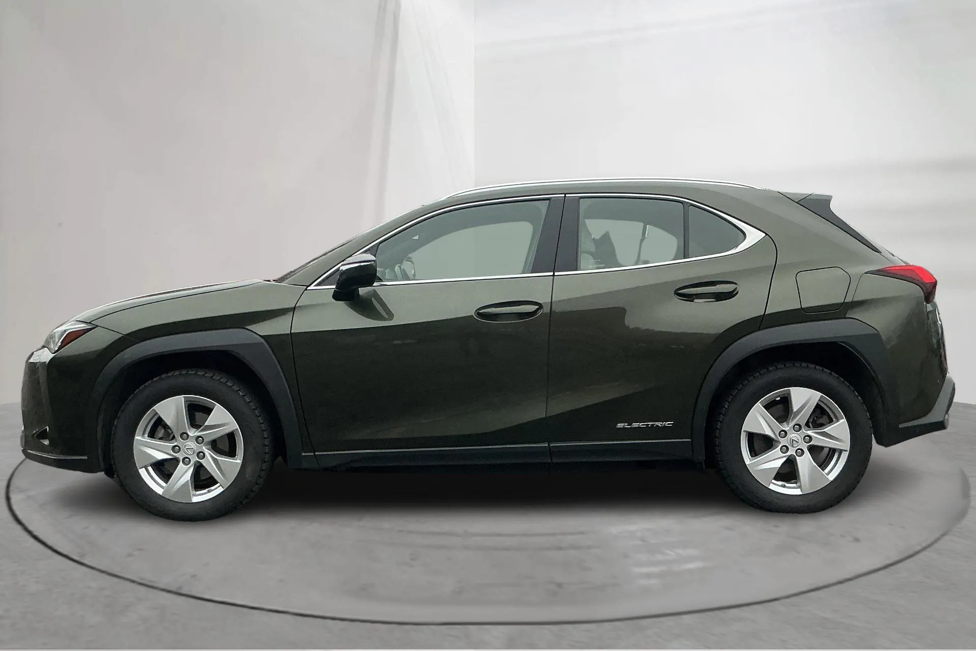 Presentation photo 2 of 17: Lexus UX 300e (204hk) - 63 940 km - Automatic - green - 2021