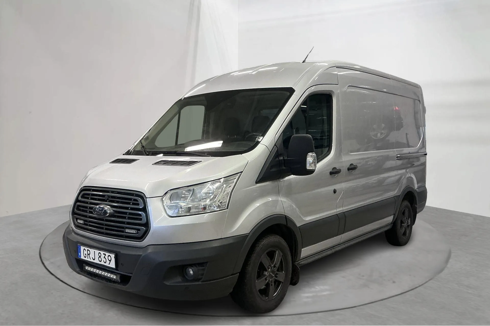 Presentation photo 1 of 16: Ford Transit 290 2.0 TDCi 2WD Skåp (130hk) - 167 460 km - Automatic - gray - 2018