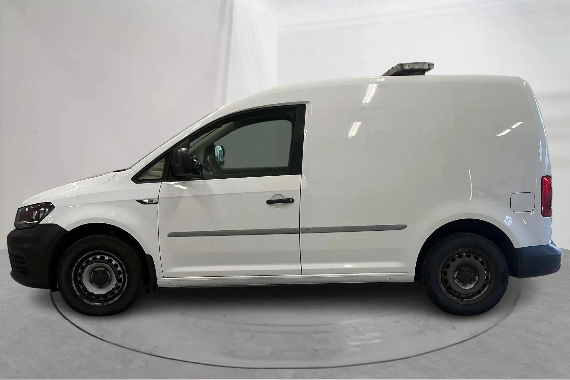 Presentation photo 2 of 15: VW Caddy 2.0 TDI Skåp (75hk) - 168 570 km - Manual - white - 2017