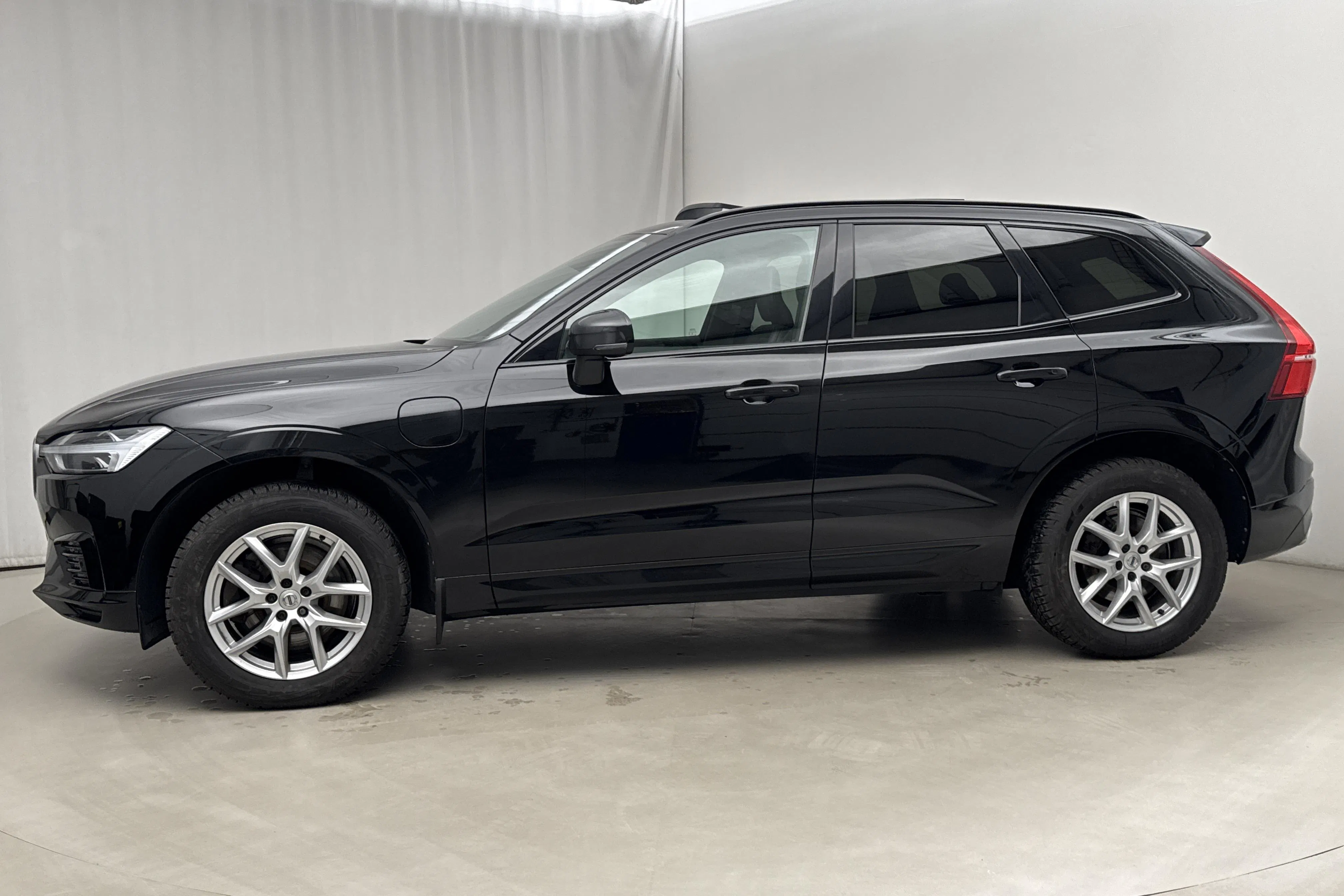 Presentation photo 2 of 26: Volvo XC60 T8 AWD Recharge (390hk) - 223 880 km - Automatic - black - 2020