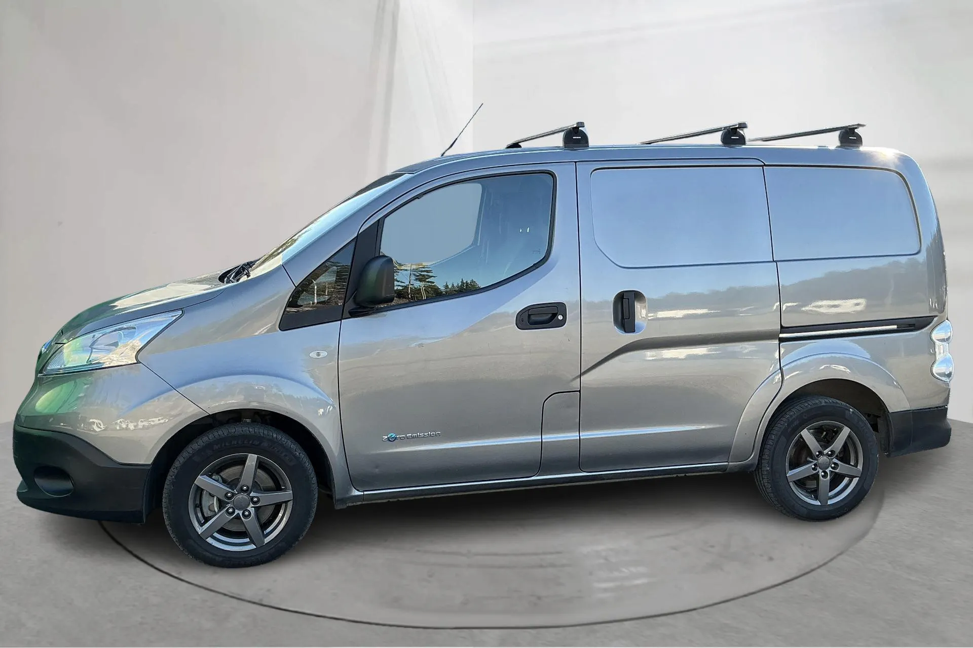 Presentationsfoto 2 av 19: Nissan e-NV200 24,0kWh (109hk) - 7 530 mil - Automat - grå - 2017
