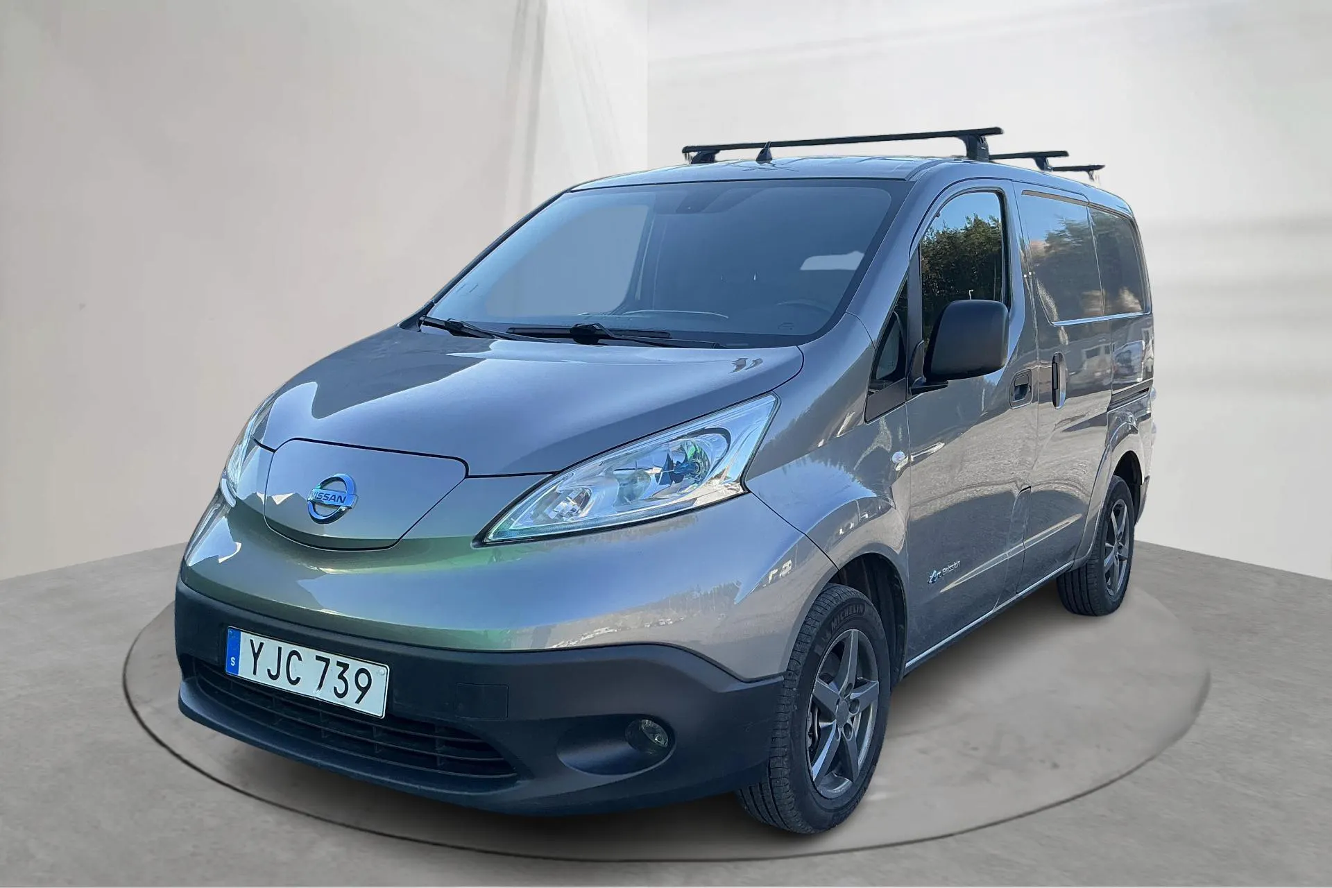 Presentationsfoto 1 av 19: Nissan e-NV200 24,0kWh (109hk) - 7 530 mil - Automat - grå - 2017