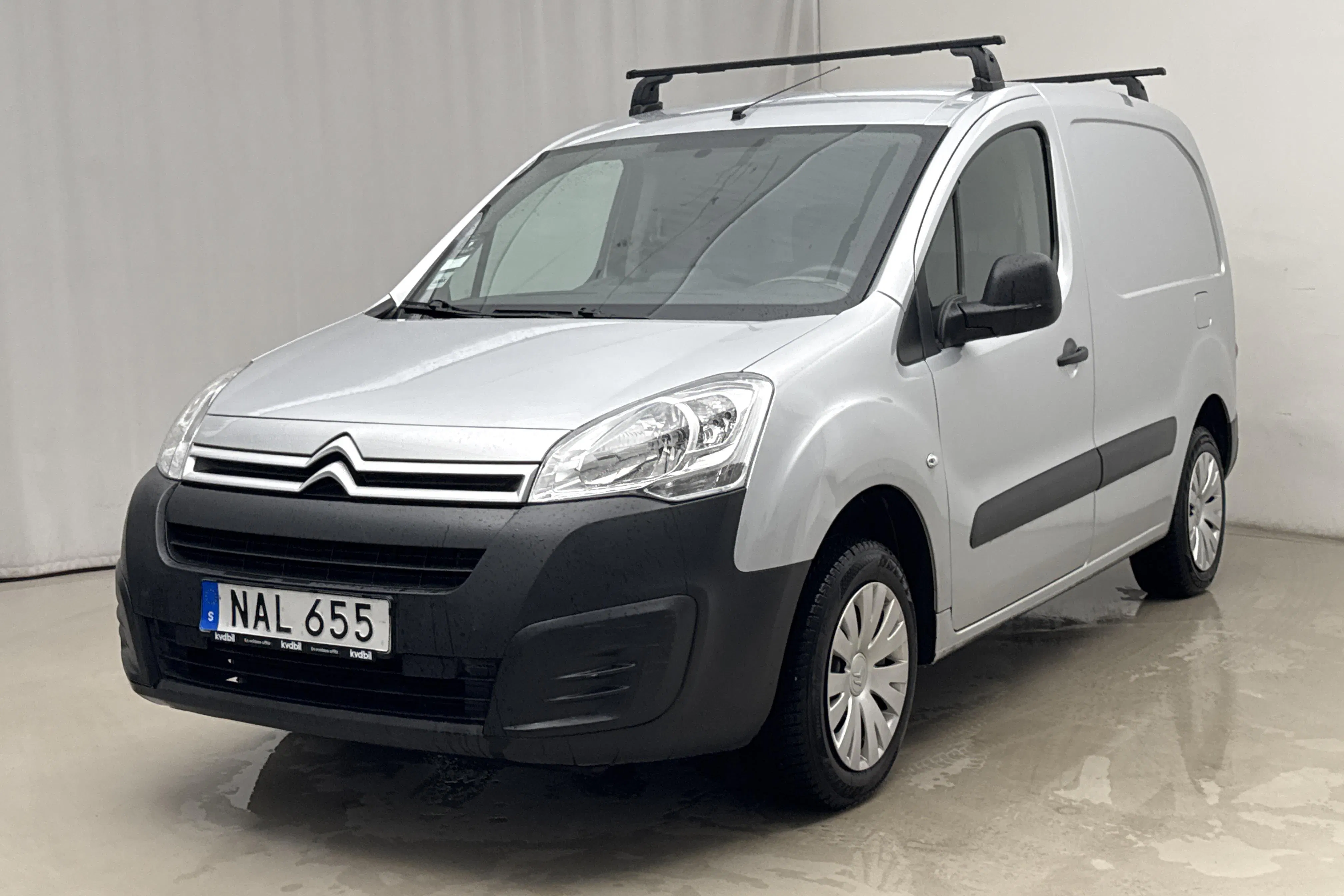 Presentationsfoto 1 av 15: Citroen Berlingo Electric (67hk) - 4 532 mil - Automat - silver - 2017