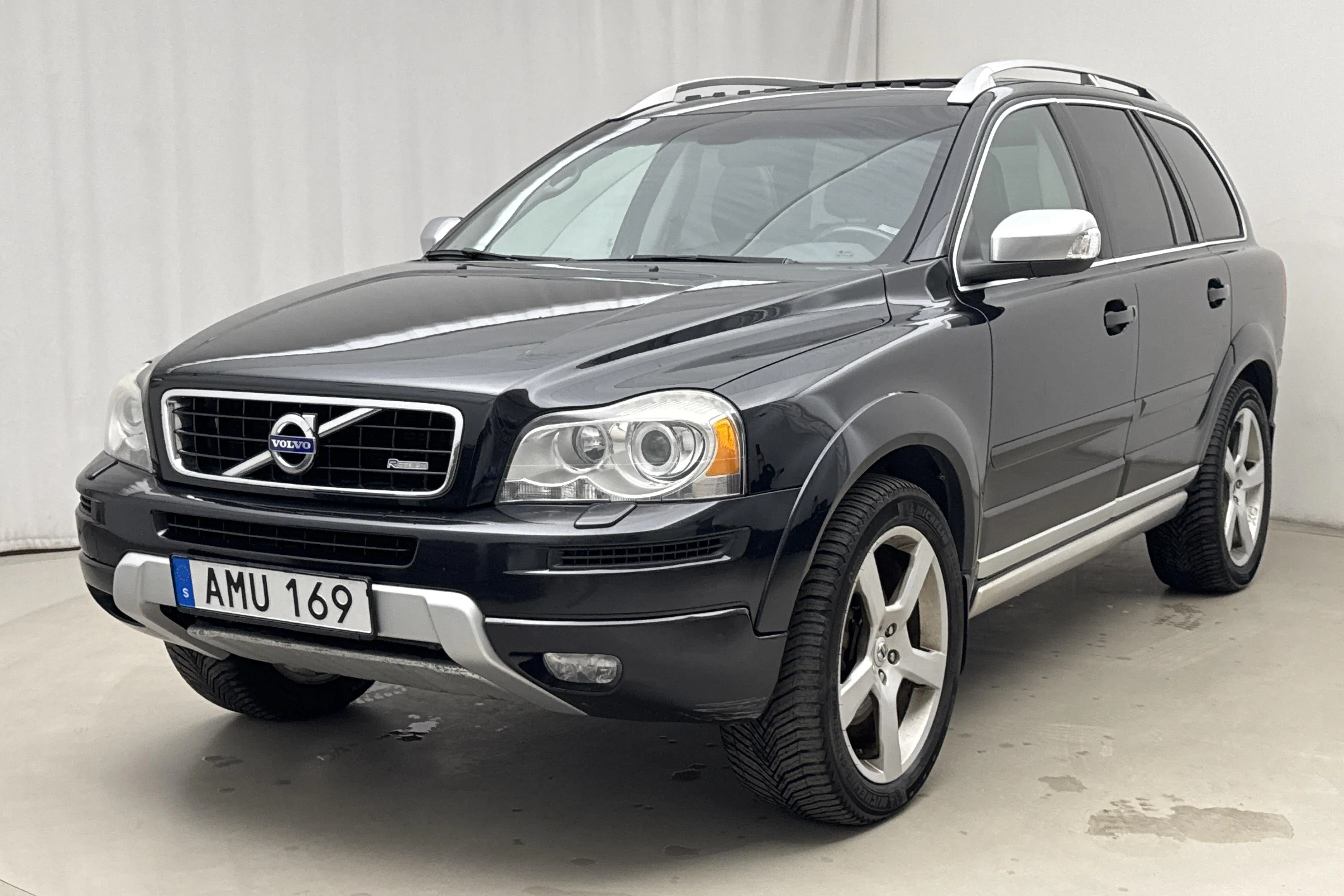 Presentationsfoto 1 av 22: Volvo XC90 D5 AWD (200hk) - 23 837 mil - Automat - svart - 2014