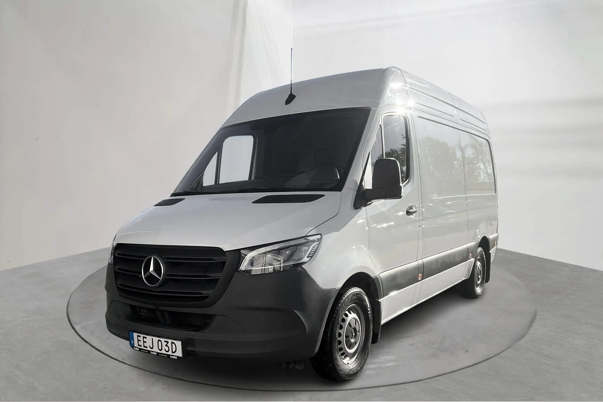 Presentation photo 1 of 17: Mercedes Sprinter 317 CDI Skåp RWD (170hk) - 70 180 km - Automatic - white - 2024