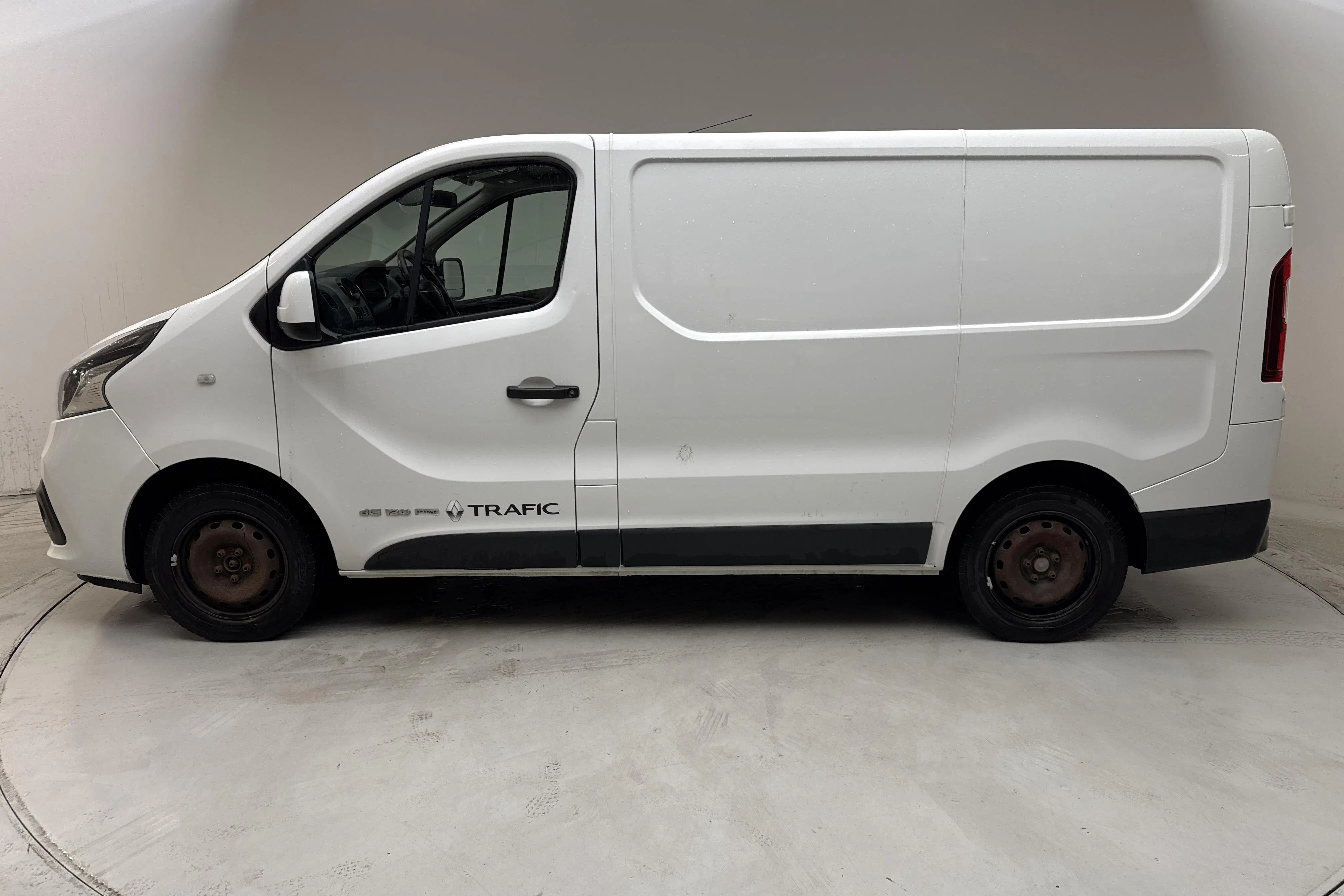 Presentationsfoto 2 av 12: Renault Trafic 1.6 dCi Skåp (120hk) - 23 457 mil - Manuell - vit - 2016