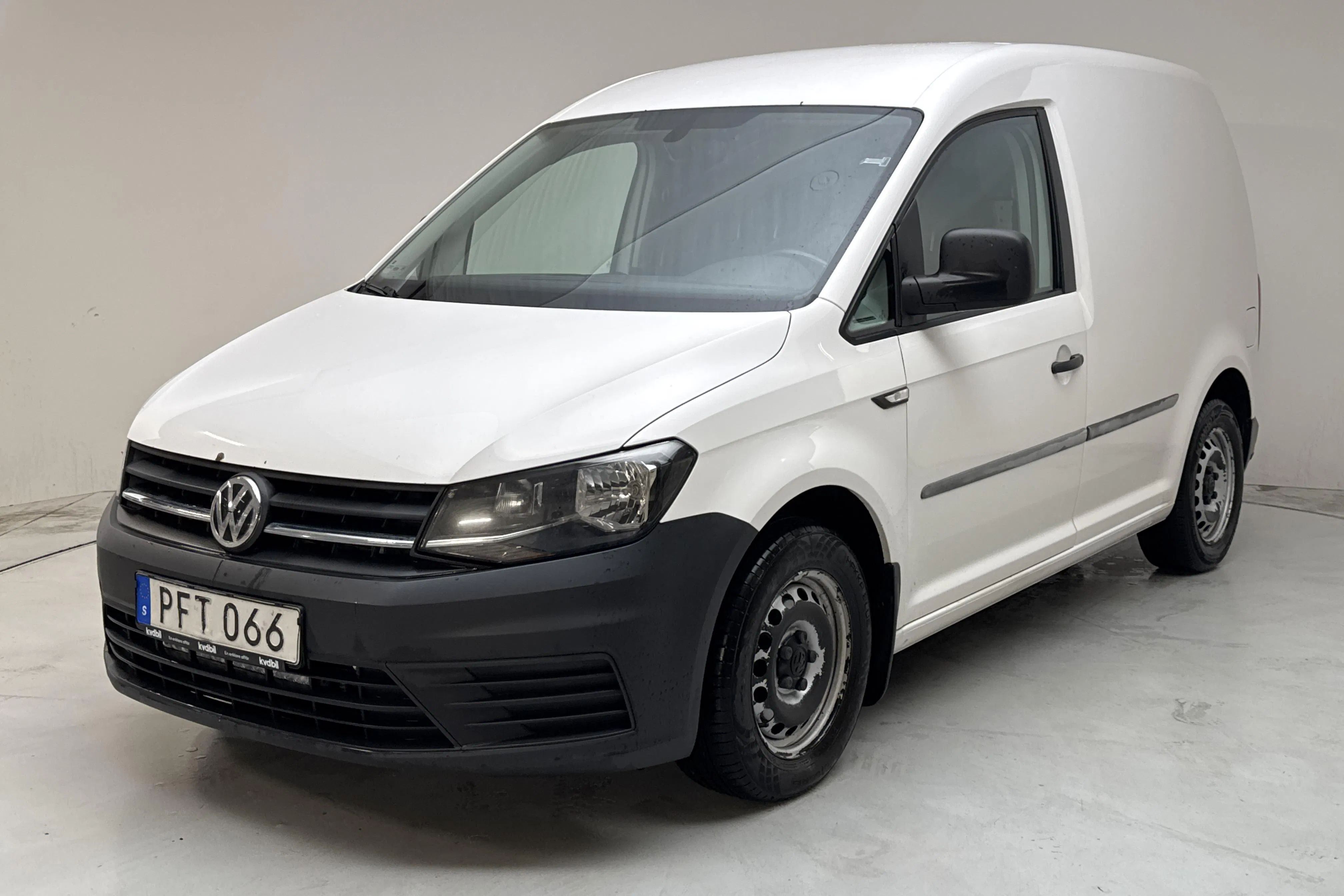 Presentationsfoto 1 av 11: VW Caddy 2.0 TDI Skåp (75hk) - 22 681 mil - Manuell - vit - 2017