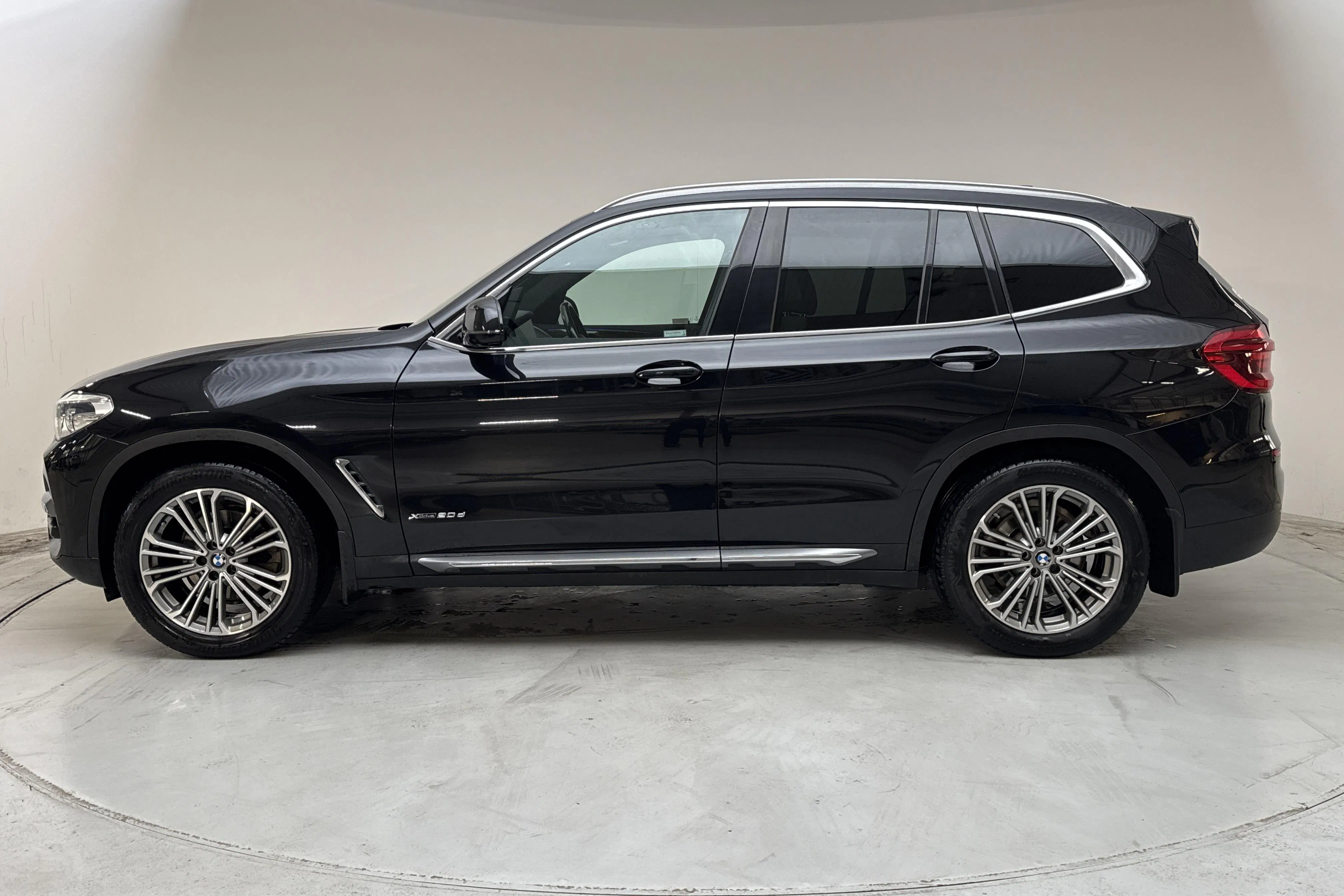 Presentationsfoto 2 av 17: BMW X3 xDrive20d, G01 (190hk) - 17 553 mil - Automat - svart - 2018
