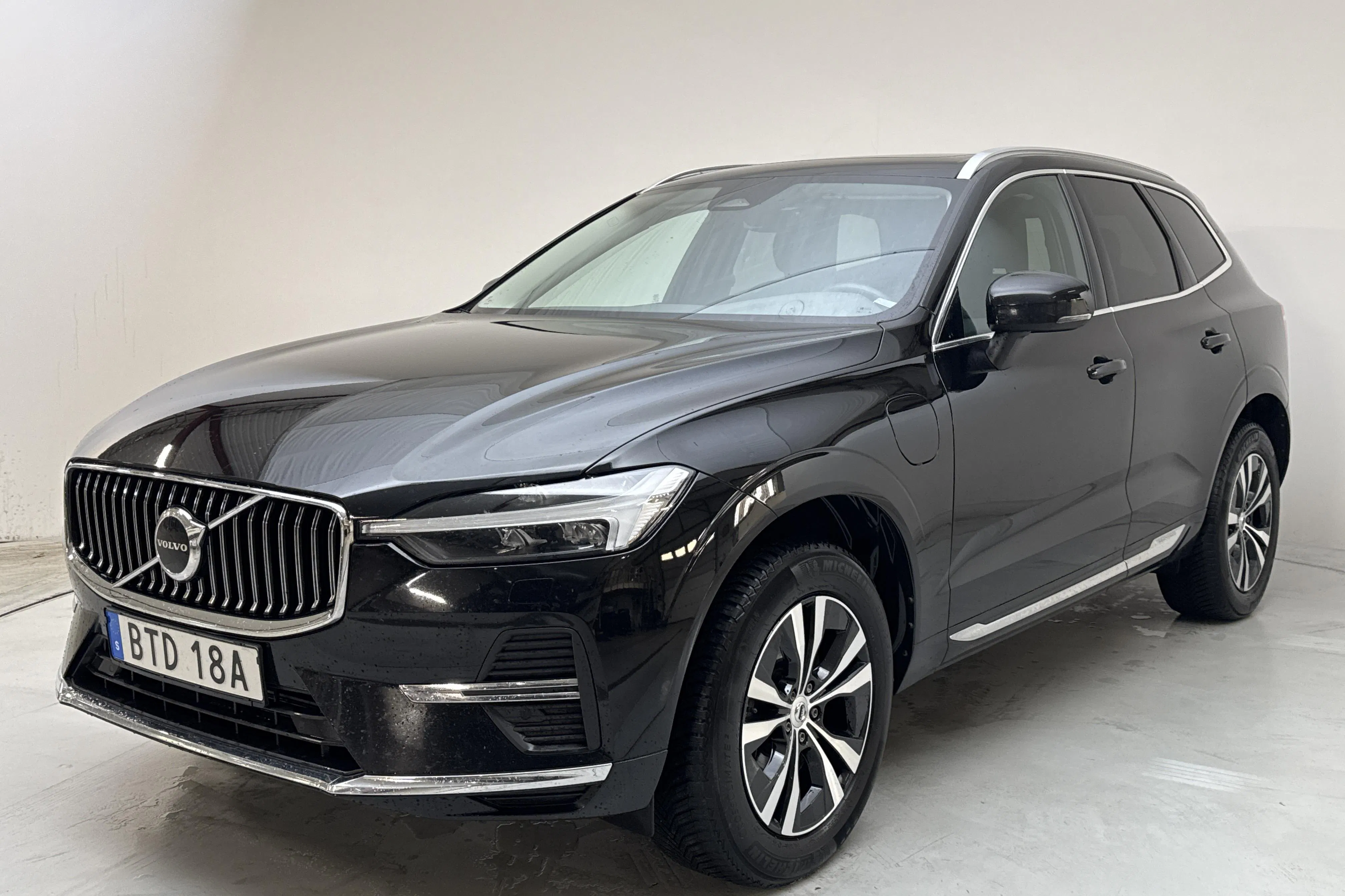 Presentation photo 1 of 21: Volvo XC60 T6 AWD Recharge (350hk) - 142 810 km - Automatic - black - 2023