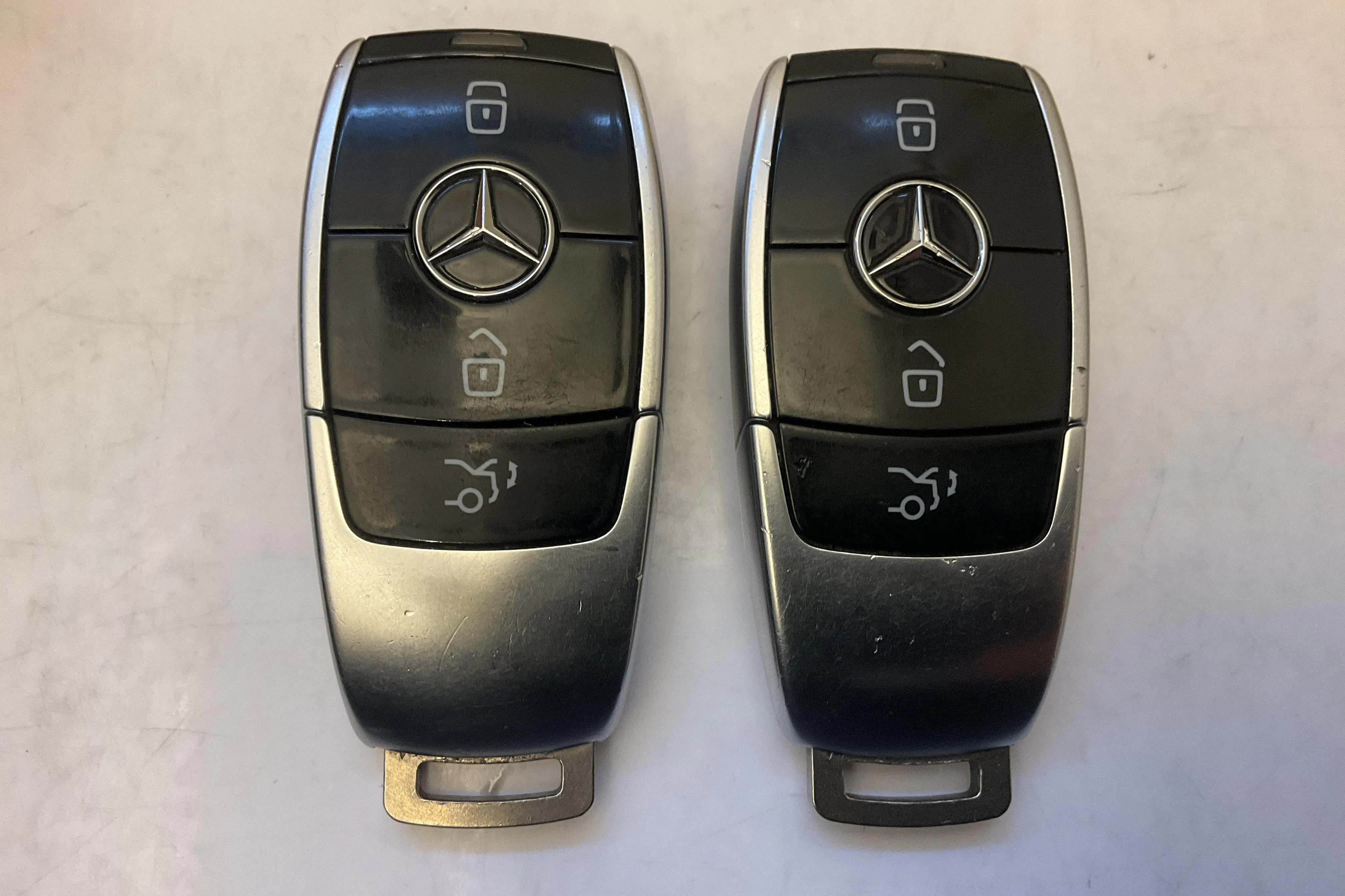 Presentationsfoto 16 av 16: Mercedes E 220 d 4MATIC Kombi S213 (194hk) - 26 661 mil - Automat - grå - 2021