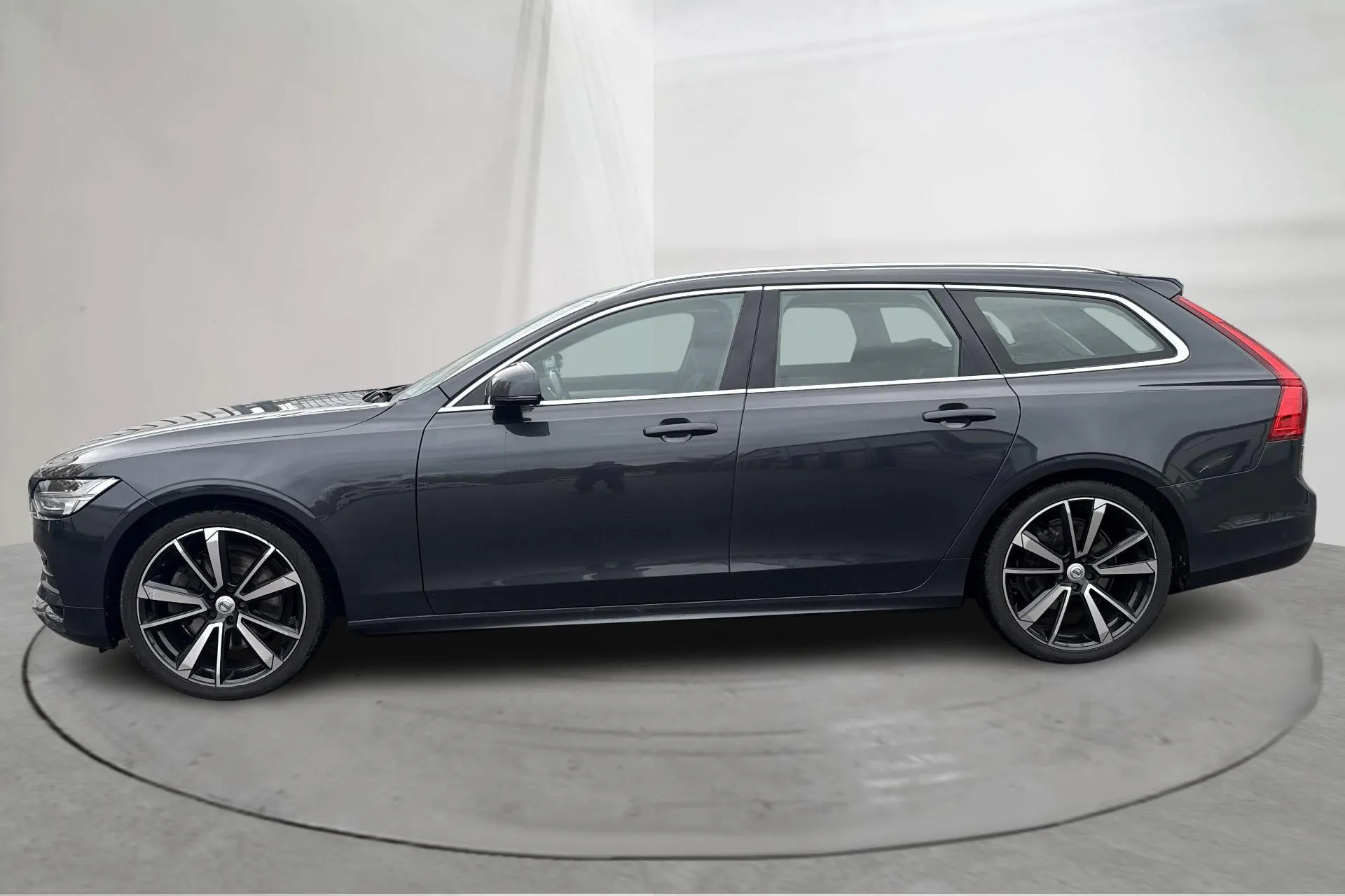 Presentation photo 2 of 20: Volvo V90 T4 (190hk) - 102 440 km - Automatic - gray - 2019