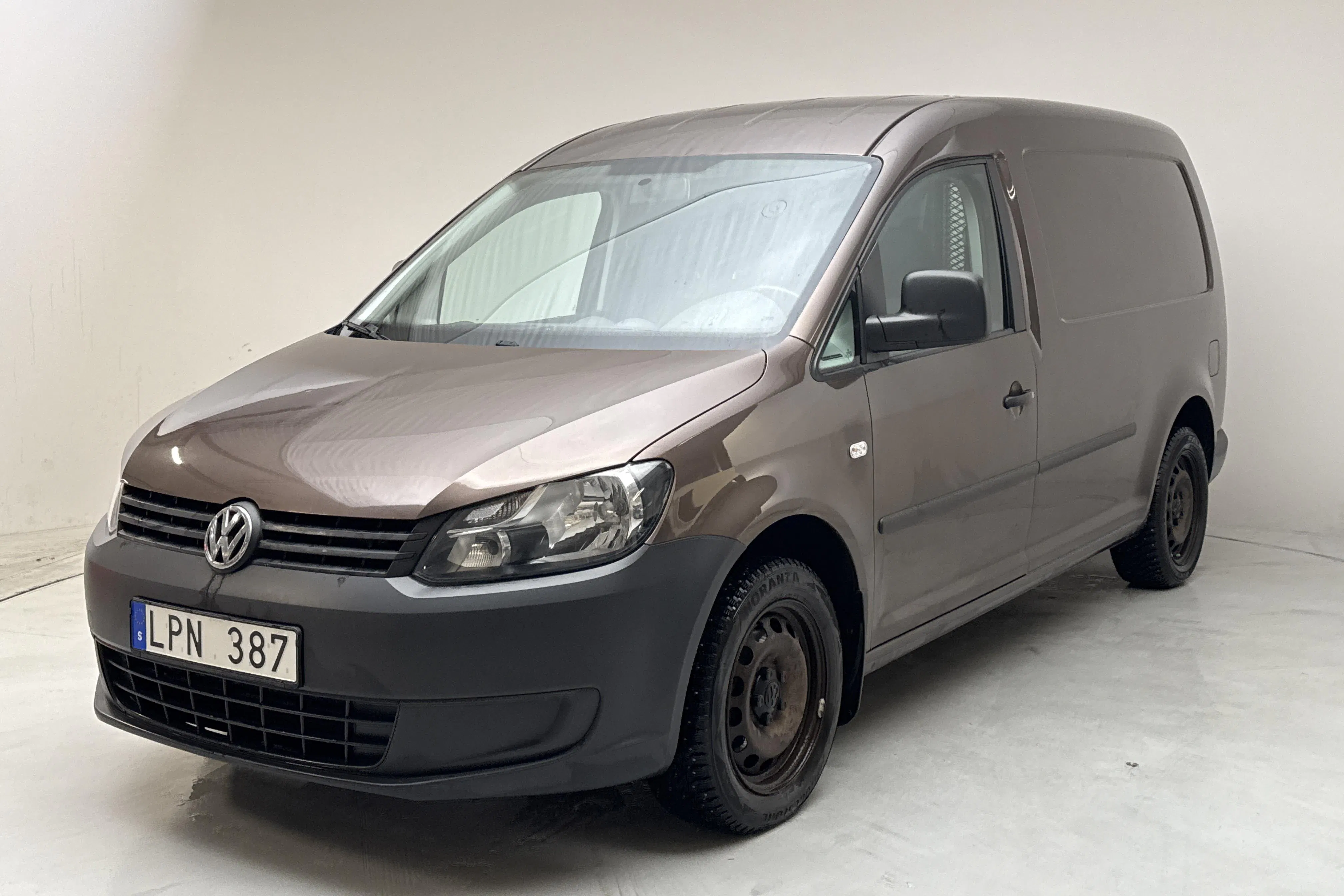 Presentation photo 1 of 14: VW Caddy 1.6 TDI Maxi Skåp (102hk) - 159 190 km - Manual - light brown - 2011