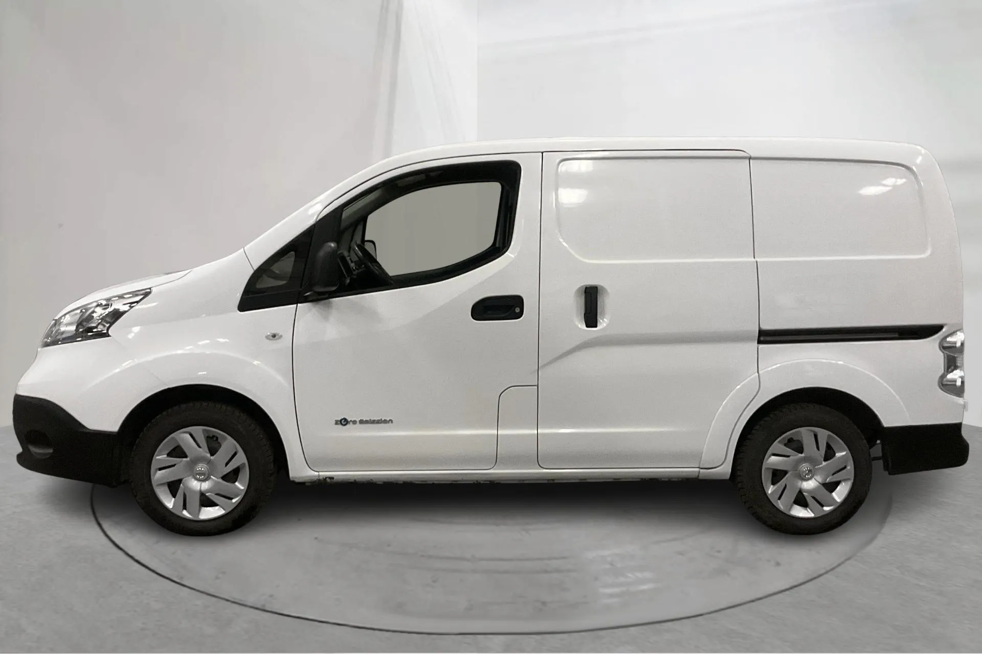Presentationsfoto 2 av 18: Nissan e-NV200 40kWh (109hk) - 5 503 mil - Automat - vit - 2019