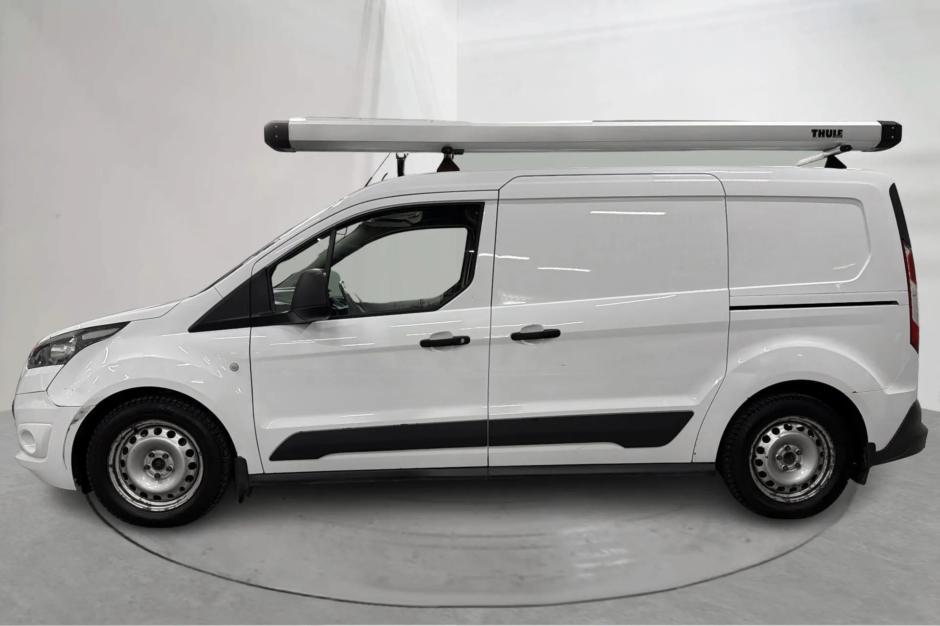 Presentationsfoto 2 av 16: Ford Transit Connect 1.6 TDCi (95hk) - 14 061 mil - Manuell - vit - 2016