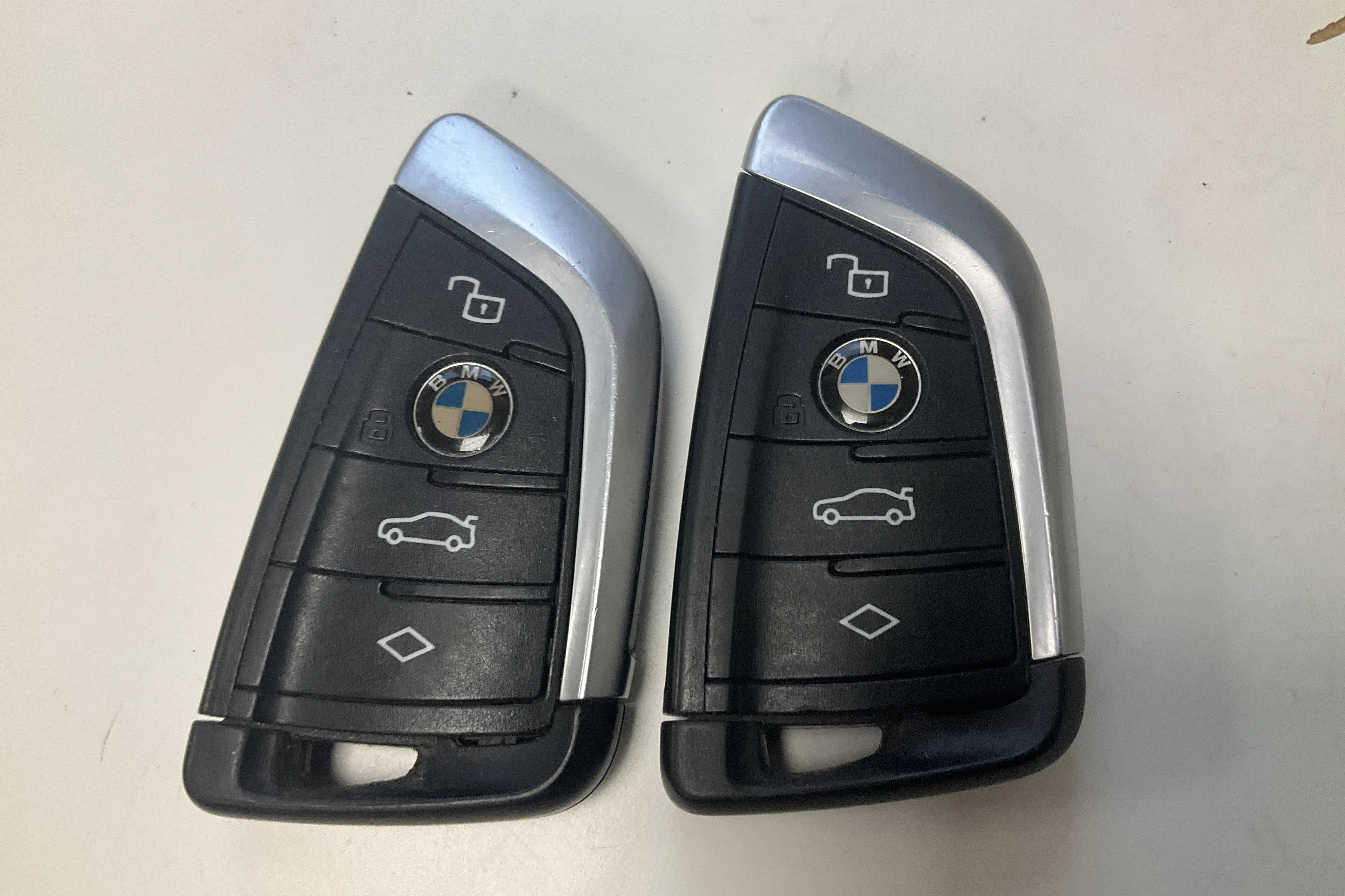 Presentationsfoto 26 av 26: BMW 330e xDrive Touring LCI, G21 (292hk) - 16 521 mil - Automat - svart - 2024
