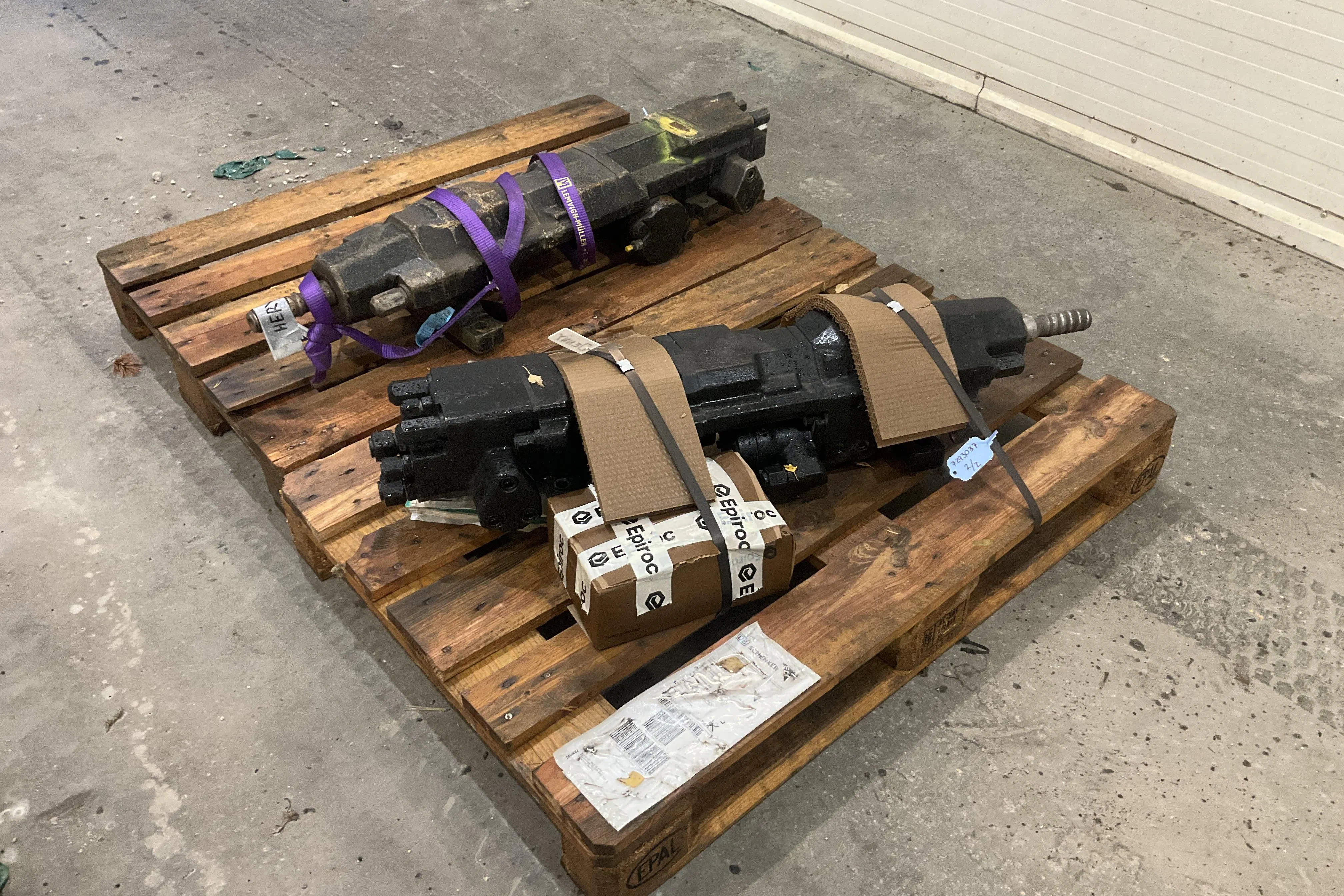 Presentation photo 1 of 9: Atlas Copco Atlas Copco / Epiroc Cop 3038 - 0 km