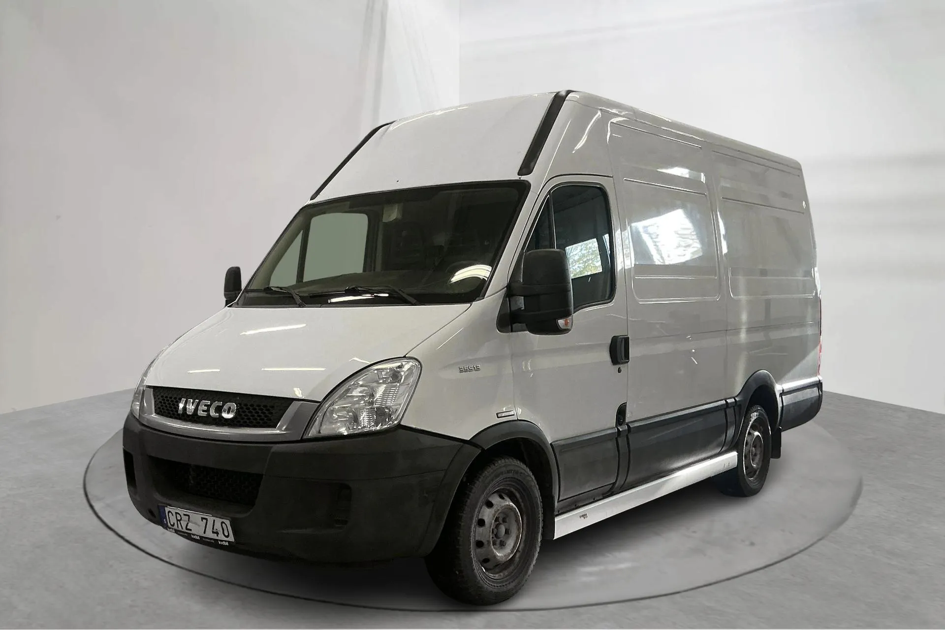 Presentation photo 1 of 15: Iveco Daily 35 2.3 HPT (126hk) - 195 760 km - Manual - white - 2011